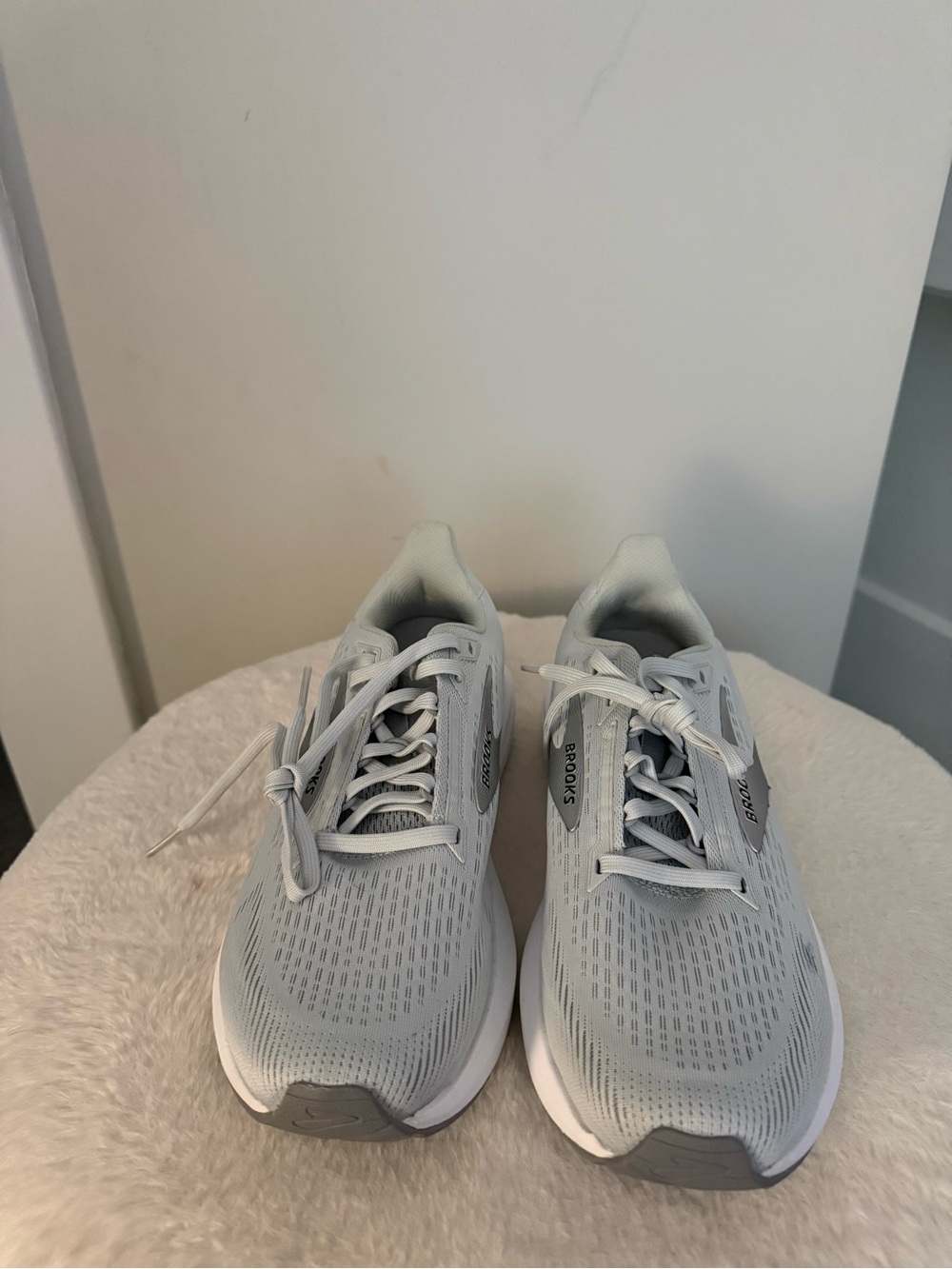 Brooks Light Gray and White Athletic Running Sneakers - Picture 4 of 11